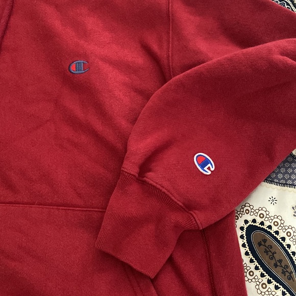 Mens maroon Champion hoodie.size large - Picture 2 of 4